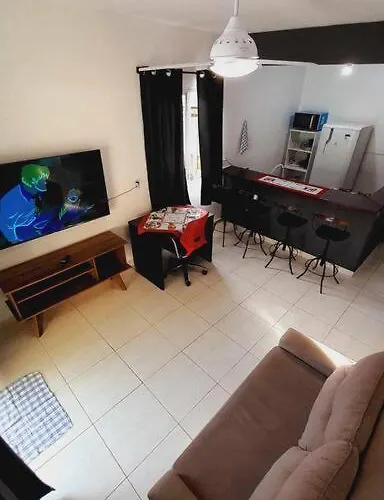 Casa Terrea No Centro Proximo A Praia!